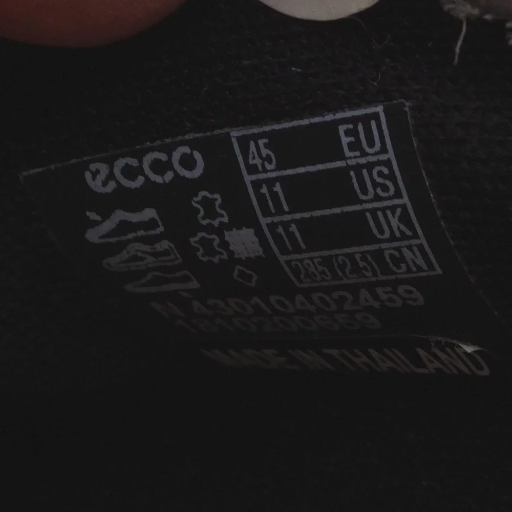 ECCO Mens Soft 7 Sneaker Taupe Leather Perforated Lace Up 11